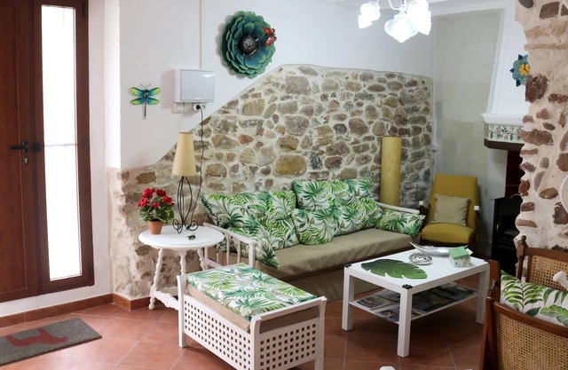 Homerez - Spacious house 11 km away from the beach for 6 ppl. at Estivella