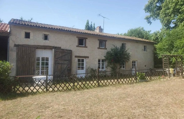 Homerez - Spacious house near riding school