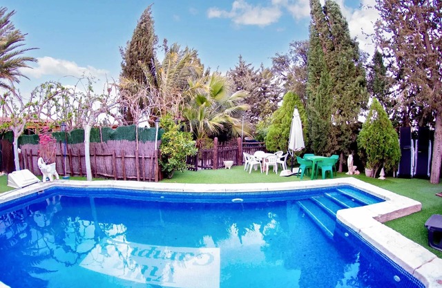 Homerez - Spacious Villa with Private Pool in Archena
