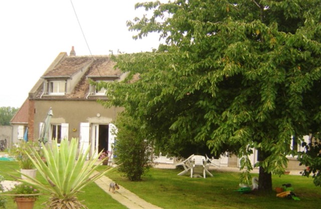 Homerez - Villa for 11 ppl. with swimming-pool, garden and terrace at Ervauville