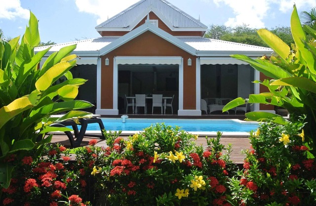 Homerez - Villa in Saint-François.