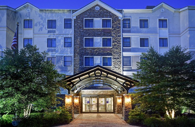 Homewood Suites by Hilton Eatontown