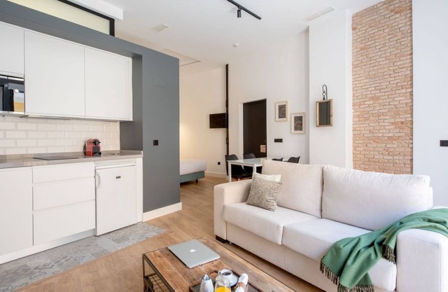 Hommyhome Conteros 202