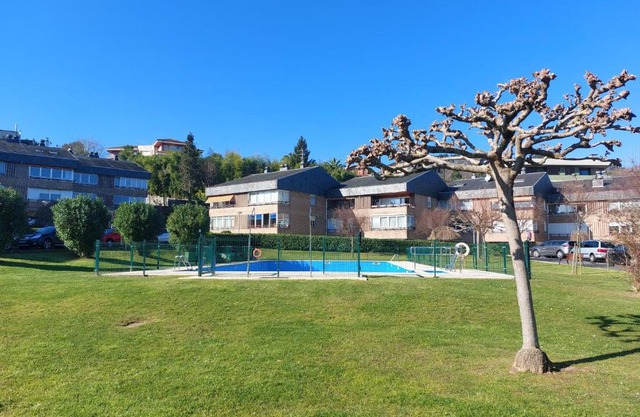 Hondarribia con piscina, parking y terraza