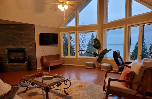 Honora Bay Hideaway