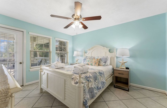 Horizon South 56-206: 2 Bed, 2 Bath + Built-In Bunk Bed!