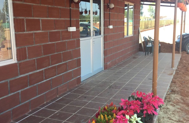 HORSE WHISPERING. COTTAGE *ROOM - B*