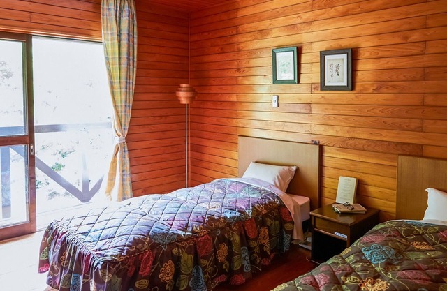 Hosenbo Lodge Nonsmoking Westernstyle twin room in the main building Breakfast included /Seiyo Ehime