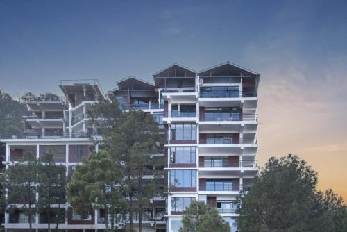 Host Jatin Mountain Crest kasauli 7oI827o7o3