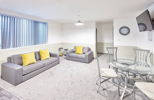 Host & Stay | Apartment 3 @ Clarendon