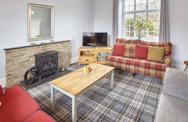 Host & Stay | Buckingham Square