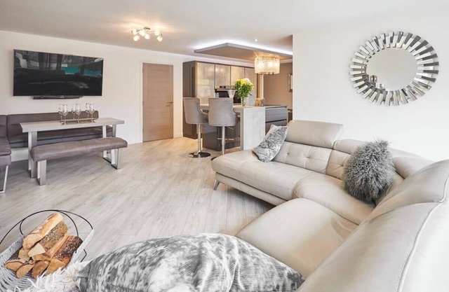 Host & Stay | Casa Feliz