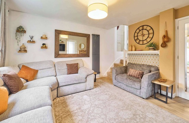 Host & Stay | Cedar Cottage