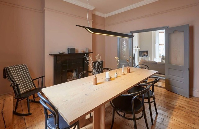 Host & Stay | Emerald Residence