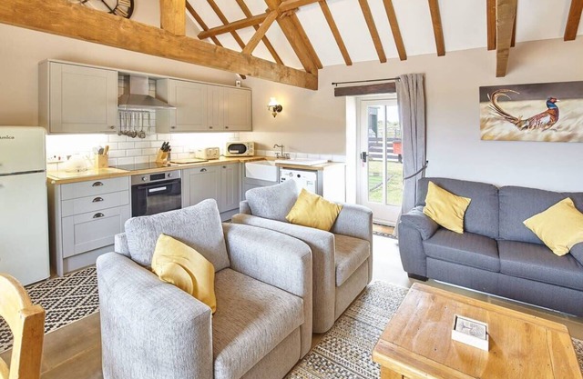 Host & Stay | The Byre