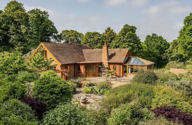 Host & Stay | Millwood