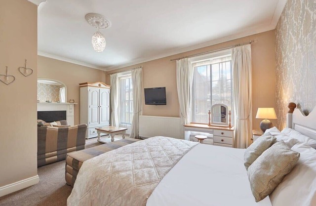 Host & Stay | Rosedale House