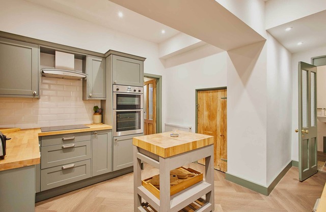 Host & Stay | Temple Terrace