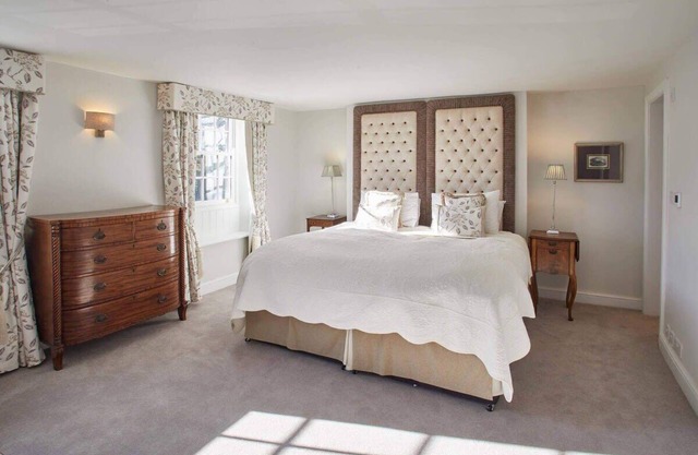 Host & Stay | Tithe Cottage