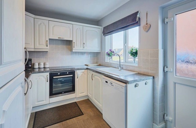 Host & Stay | White Rose