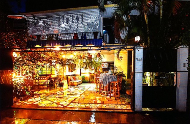 Hostal Habitania