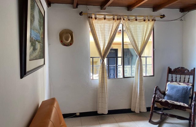 Hostal La Casona, A Media Cuadra del Parque Principal y el Malecom, pet Friendly