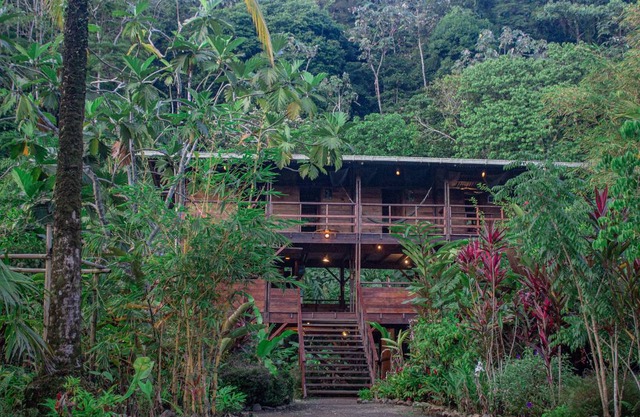Hostel 