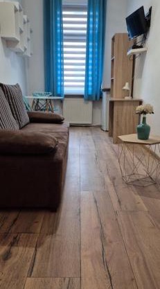Hostel Tulip - Pokój jednoosobowy nr 2 ze wspólną łazienką i kuchnią