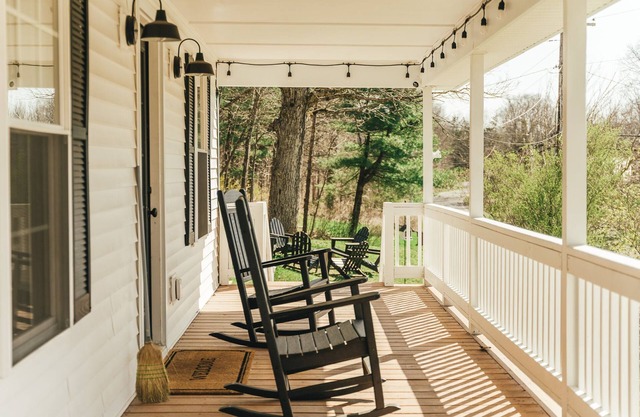 Hot Tub & Catskill Hiking, 15min from Hudson & Amtrak