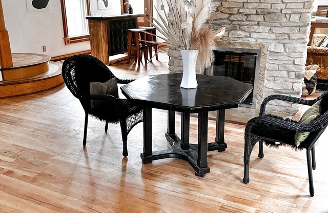 Hot Tub Palace | Steps to Bottleworks District!