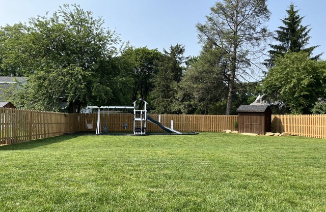 hot tub* swing set *5min to Lancaster city & shops