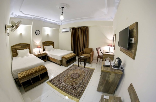 Hotel Crown Inn Karachi