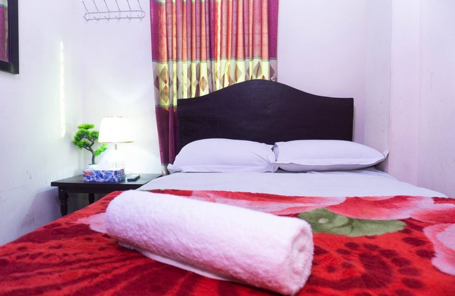 Hotel Green Garden - Couple Room -AC