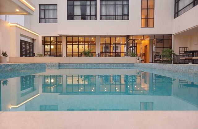 Hotel Gulmohar