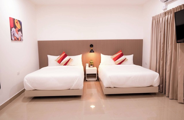 Hotel H4