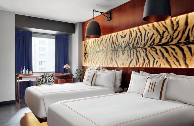 Hotel Hendricks | Double Double | Iconic Views Near Times Square & Pet-friendly
