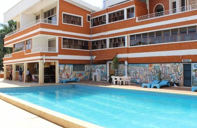 Hotel International 2000