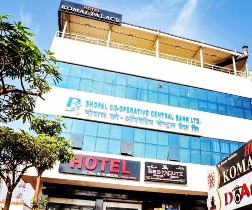 Hotel Komal Palace Anand Nagar
