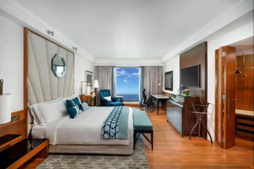 Hotel Krone By Caves Near IGI Airport Delhi