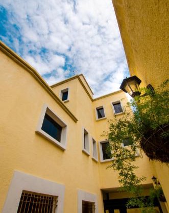 Hotel La Pequena Valencia