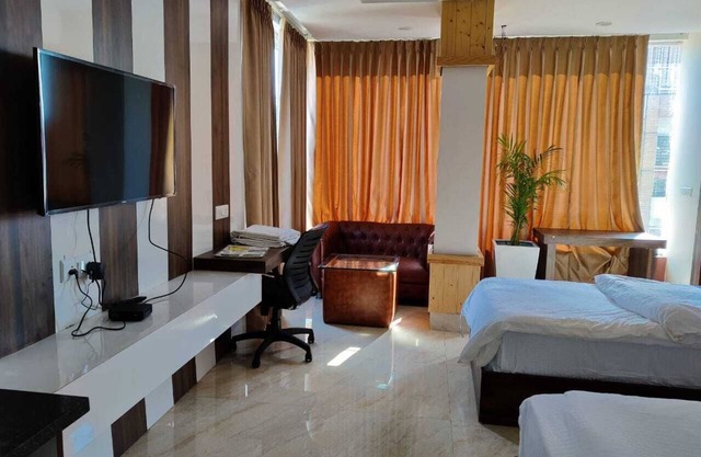 Hotel Maira
