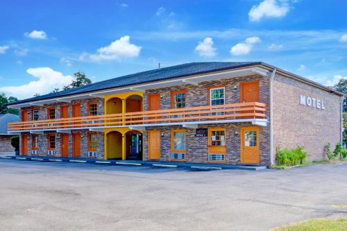 Hotel O Deluxe Inn Kingstree SC HWY 52