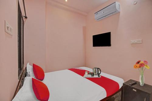Hotel O R K Guest House