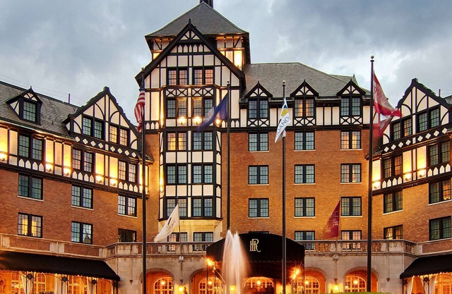 Hotel Roanoke & Conference Ctr, Curio Collection by Hilton