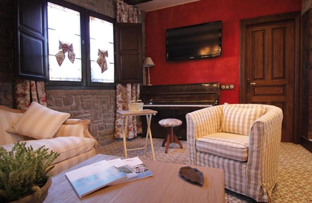 Hotel Rural La Tenada