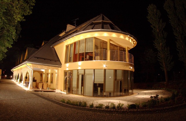 Hotel Sahara