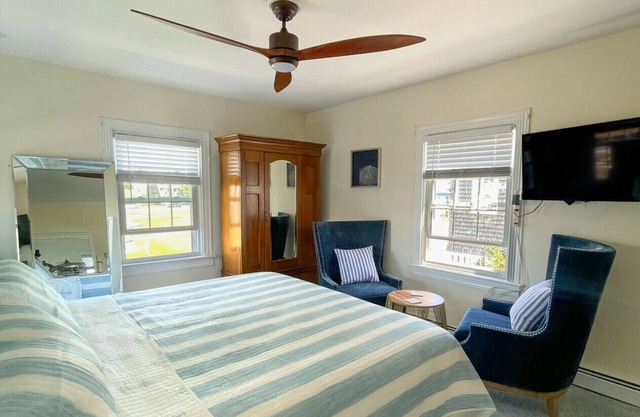 Hotel style room 300' from beach