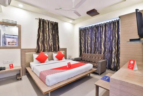 Hotel the grand pritam