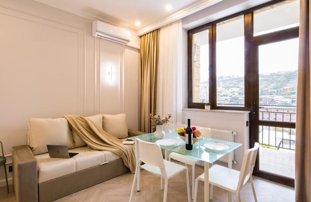 hotelise l Olivia Apartment