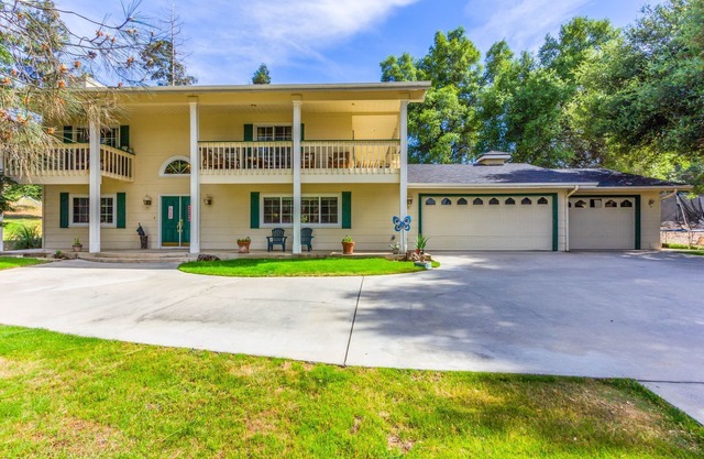 ♥︎HOTTUB♥︎ YOSEMITE. 40 min to So entrance